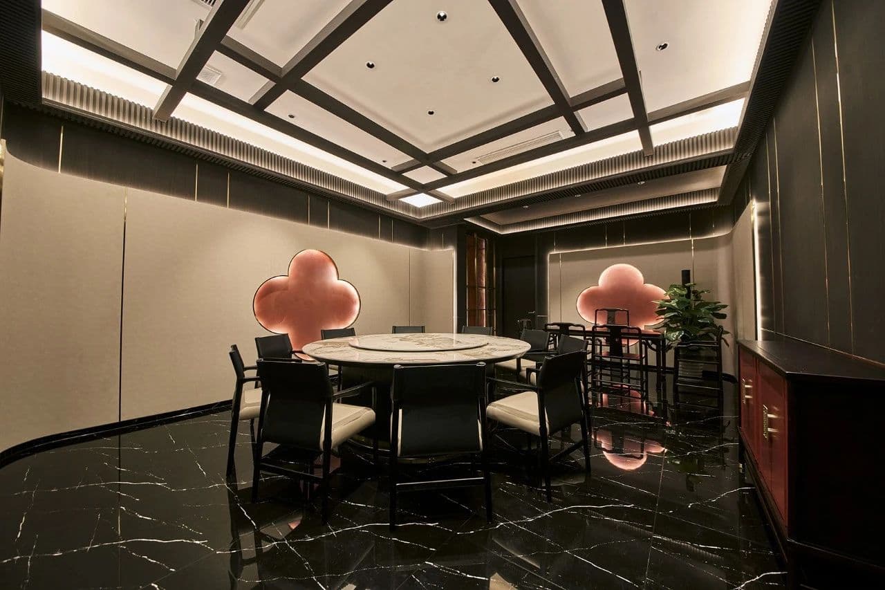 Modern service center with blue furniture